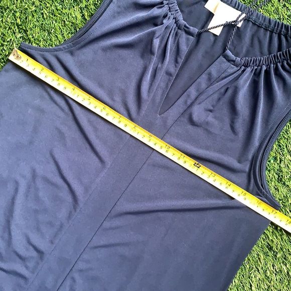 Michael Khols dress - Picture 12 of 13